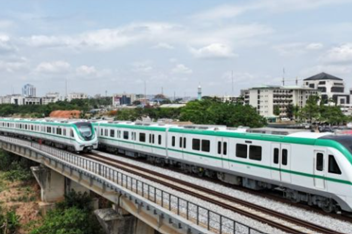 Aluminium-bodied CRRC diesel trains launched in Nigeria, connecting Abuja with suburbs
