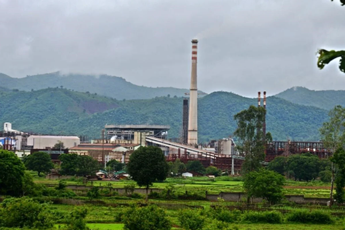 Vedanta Lanjigarh unit receives prestigious Kalinga Awards for energy & environment conservation drives