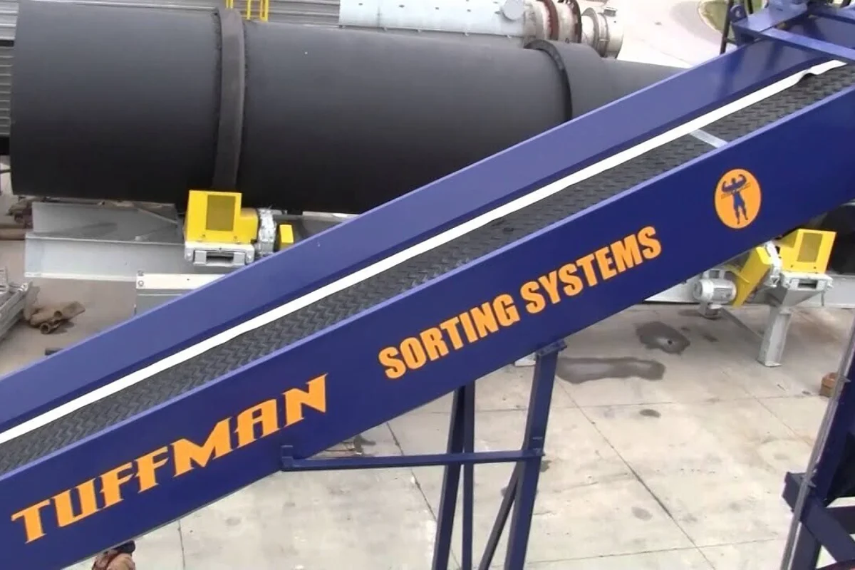 Tuffman's sturdy conveyors and screens combat downtime for material recyclers