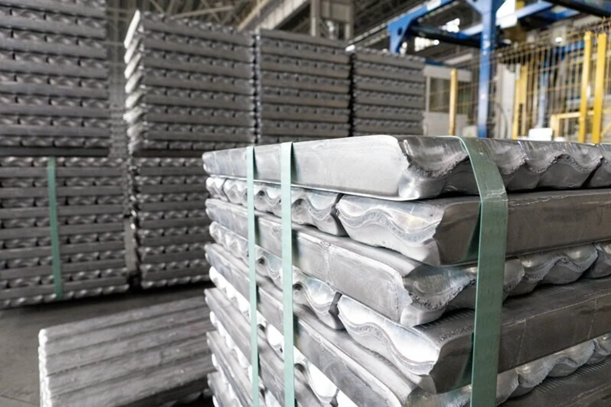 SMM A00 aluminium ingot price adds RMB40/t today, down RMB20/t W-o-W; China’s low carbon aluminium price gains RMB109/t