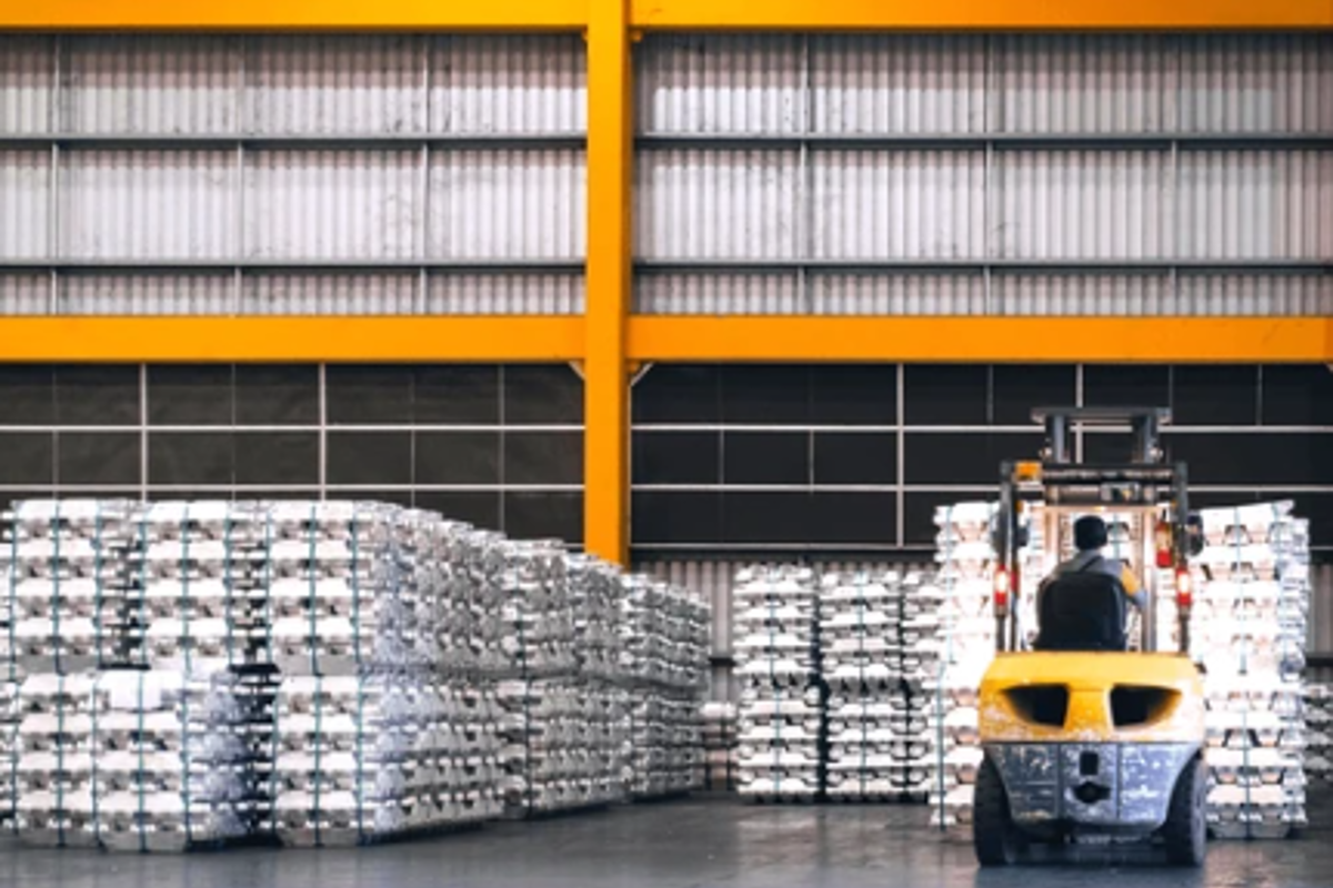 China’s A00 aluminium ingot price drops by RMB40/t; Average alumina spot price gains RMB10/t