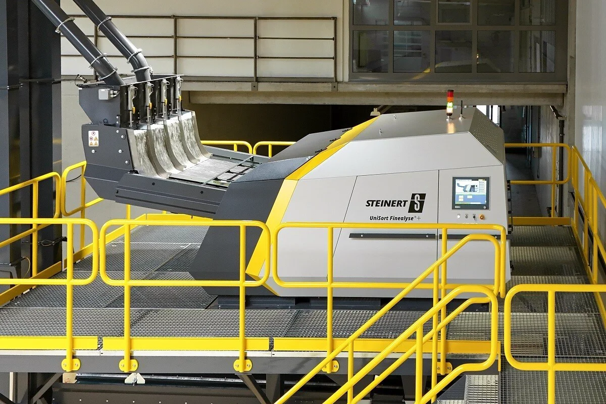 New product for the IFAT trade fair: High-precision sorting with UniSort Finealyse+