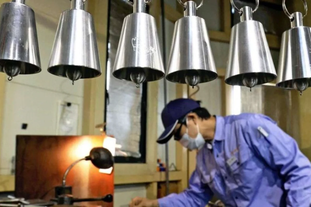 Aircraft parts maker Daiki Seiko creates aluminium bells to combat bear attacks in Japan