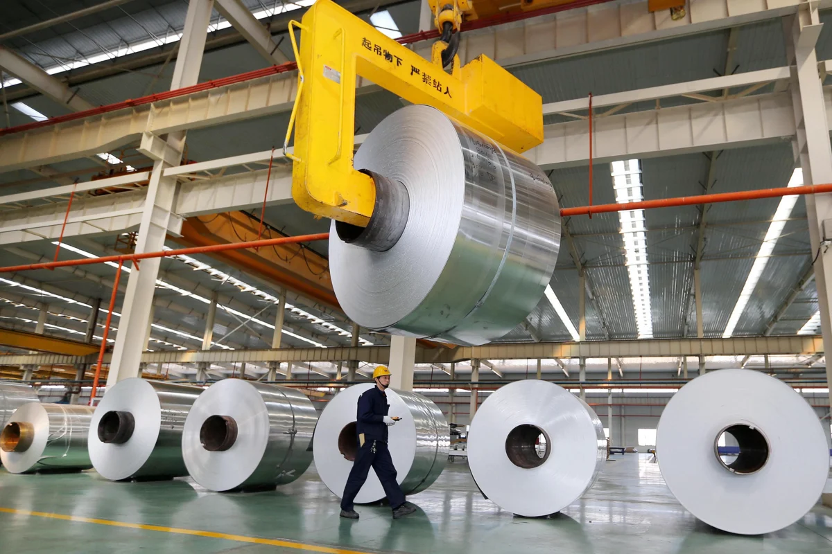 Yunnan Aluminium deploys "point-to-point" direct train to ferry aluminium products in China
