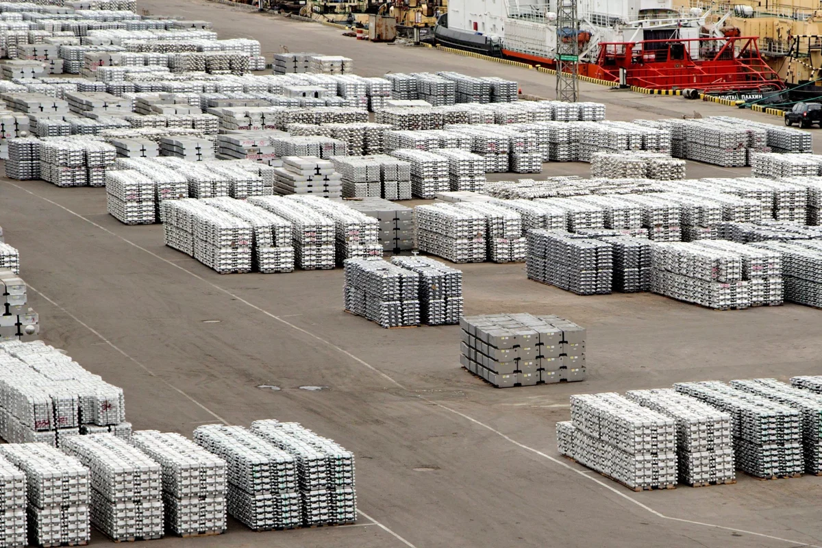 SMM A00 aluminium ingot price heightens 4.85% M-o-M to RMB19450/t; Low carbon aluminium price gains RMB30/t