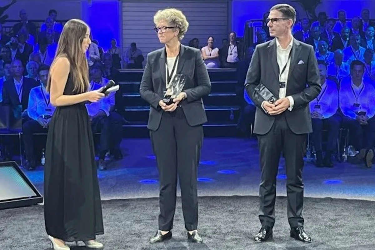 Hydro bags the Mercedes-Benz Supplier Award for its drive towards sustainability
