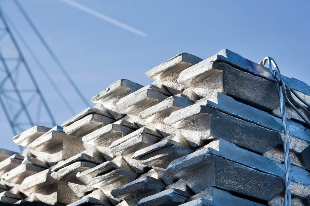 China’s A00 aluminium ingot price registers a W-o-W decline of RMB 490/t; Alumina price inches down by RMB1/t