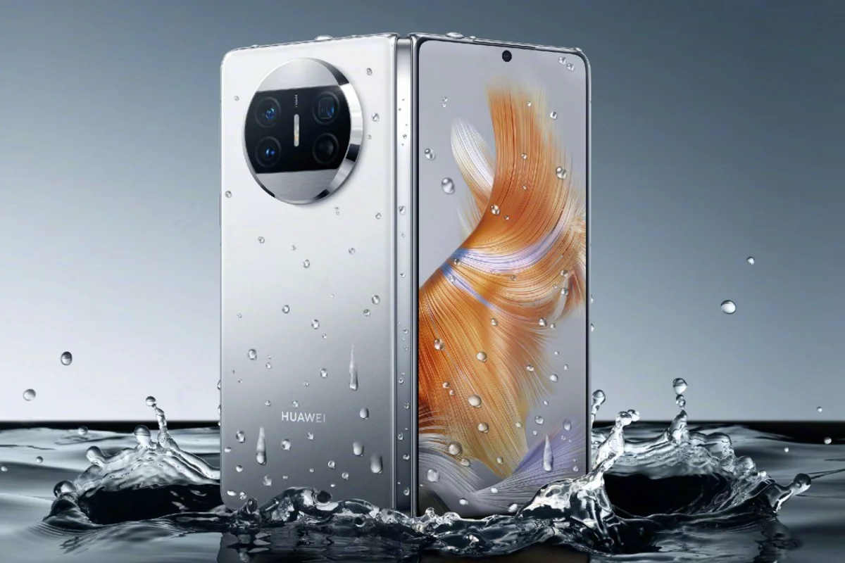 Huawei Mate X3 features ultra-light carbon fibre and aluminium body