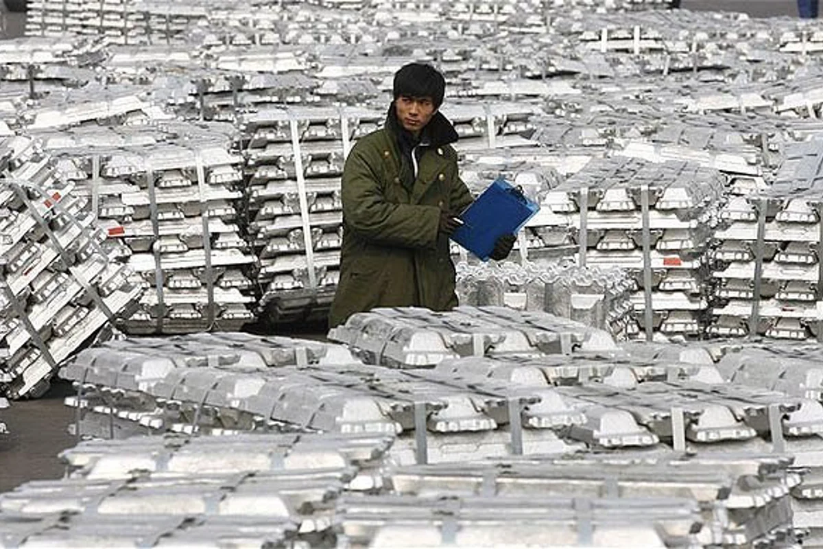China’s A00 aluminium ingot price declines by RMB130/t to RMB18,110/t; Aluminium powder price inches down by RMB0.1/kg