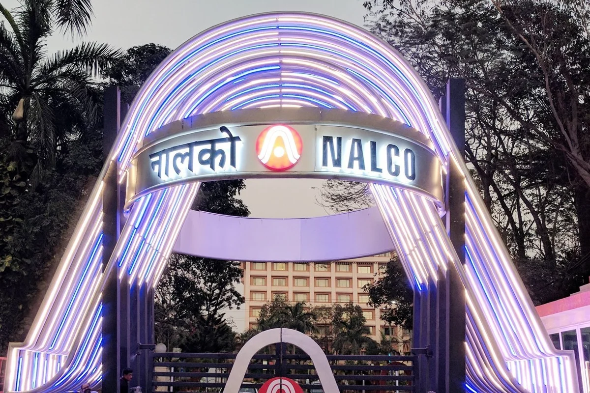 NALCO sharply cuts its aluminium prices by INR7800/t on Feb. 7 as LME price plummets by 5% through a week
