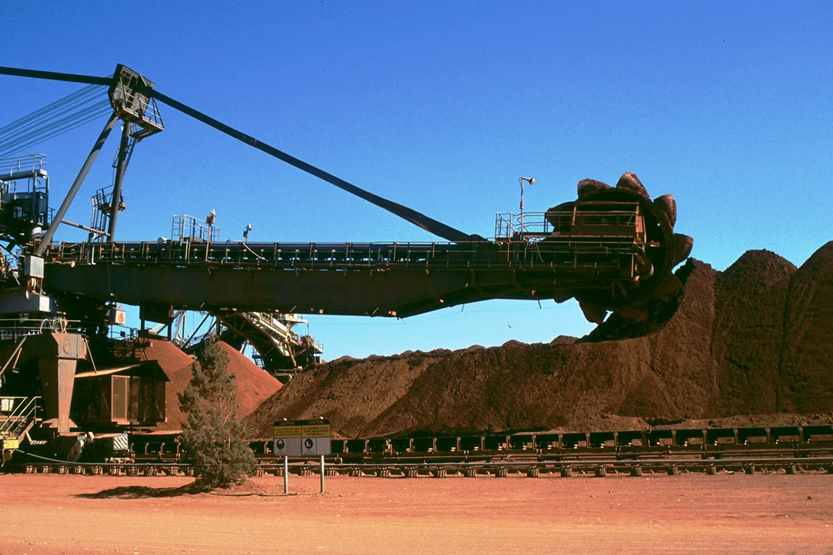 Australian bauxite miners may gain from Indonesia's export prohibition