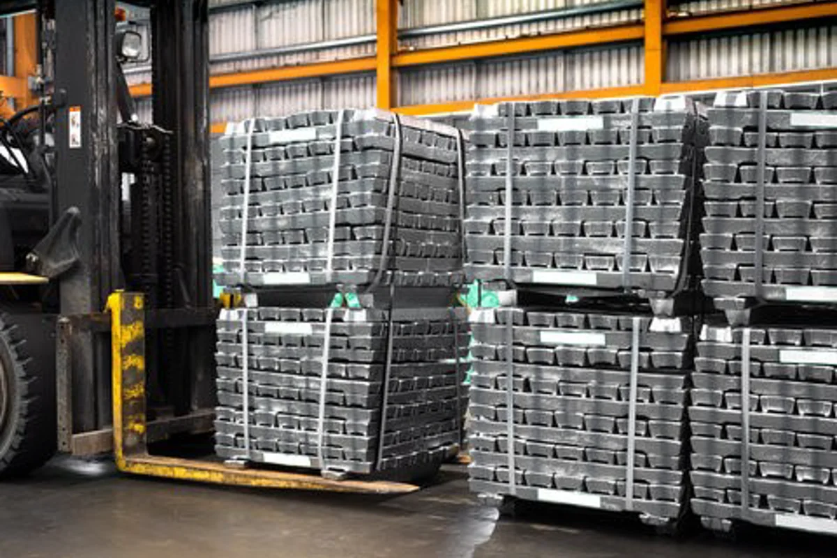 China’s A00 aluminium ingot price opens the week with a growth of RMB160/t; Low carbon aluminium price ascends to RMB 18,432/t