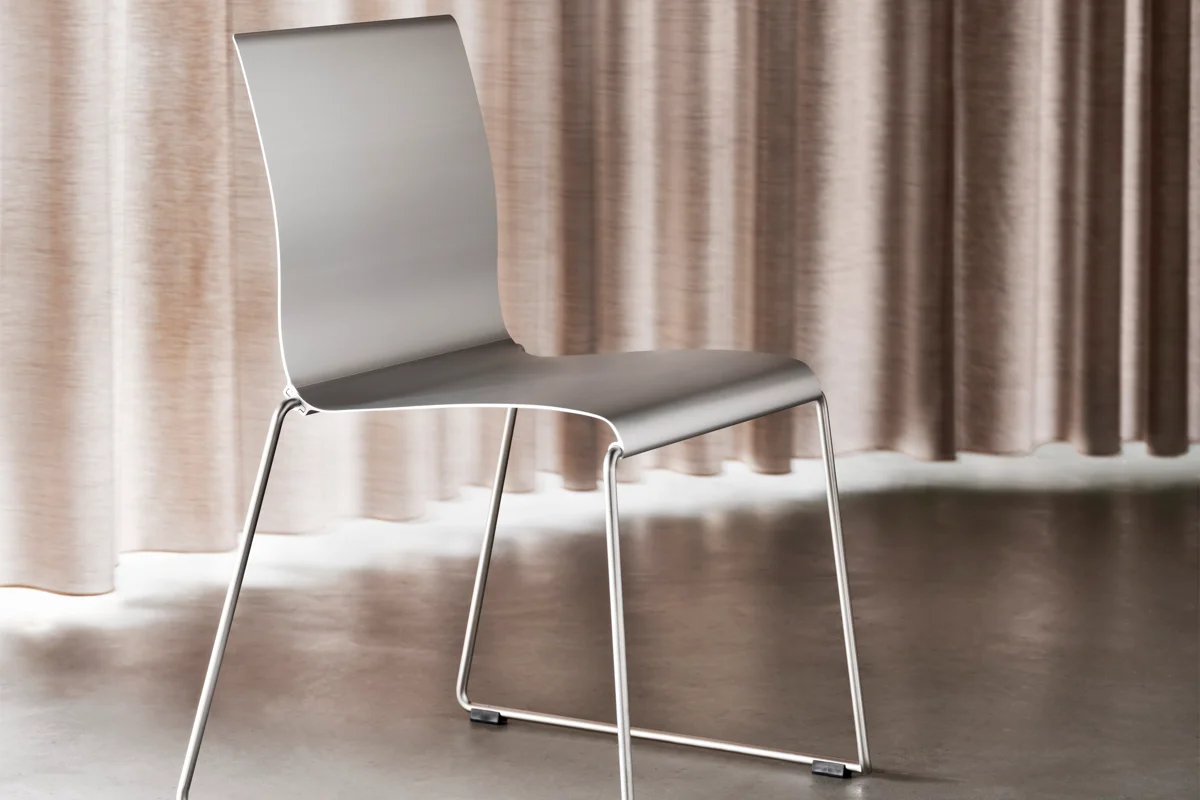 Blå Station relaunches Sting chair featuring 90% recycled aluminium