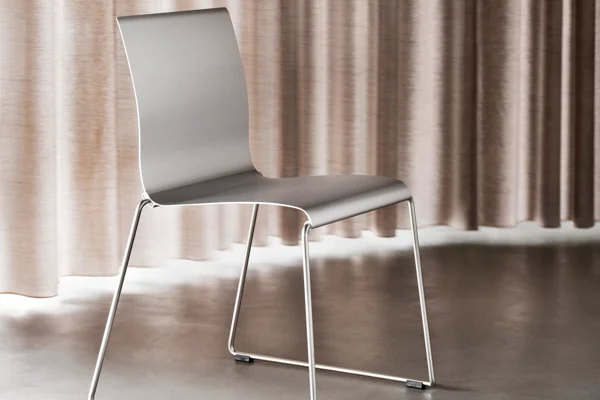 Blå Station relaunches Sting chair featuring 90% recycled aluminium