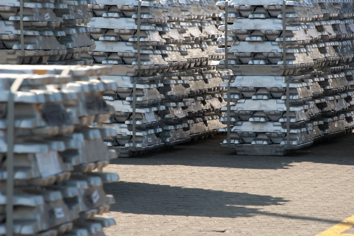 A00 aluminium ingot price closes the week with a growth of RMB220/t; Alumina price slips by RMB4/t