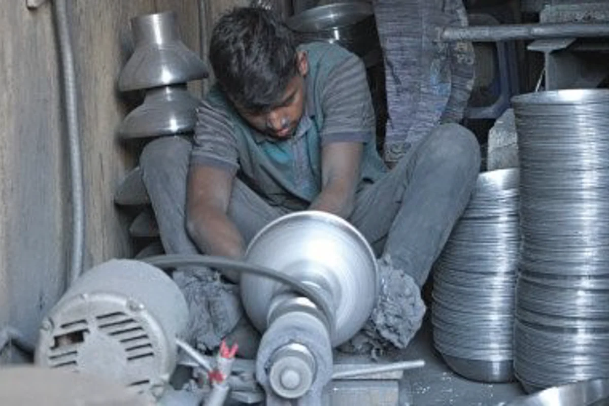 Bangladesh's aluminium utensil industry in the Talora port region might face extinction due to gas crisis and higher fuel costs