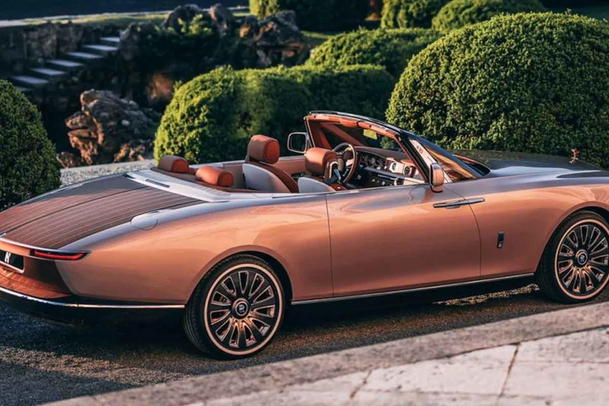 Rolls-Royce unfolds single aluminium sheet body ‘Boat Tail’ range at Concorso d’Eleganza, Italy