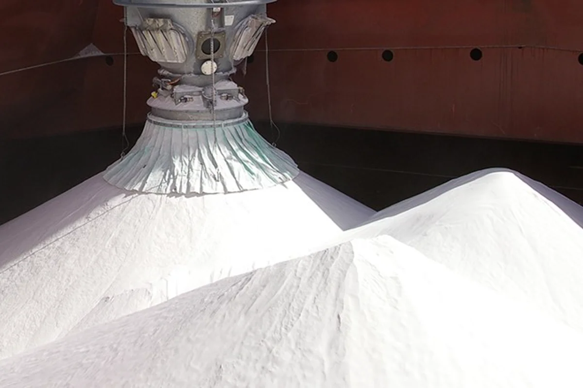 Average alumina spot price in China dips by RMB 27/t to RMB 3,278/t; A00 aluminium ingot price slips by RMB 230/t