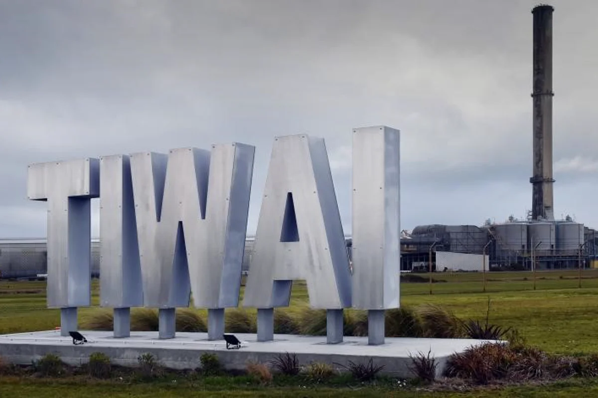 Rio Tinto desires to keep Tiwai aluminium smelter functioning beyond 2024, Meridian Energy denies any discussions