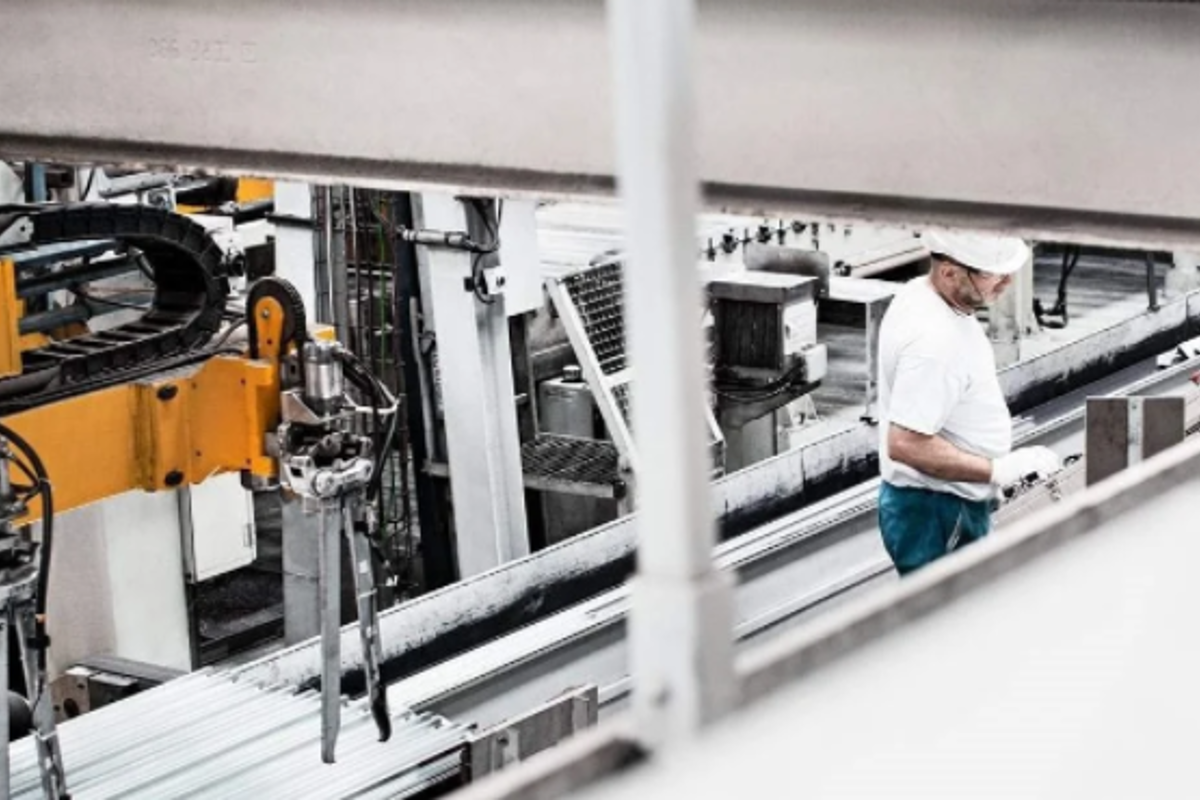 Hydro to invest $48.3 million to install aluminium extrusion press line at its Cressona facility