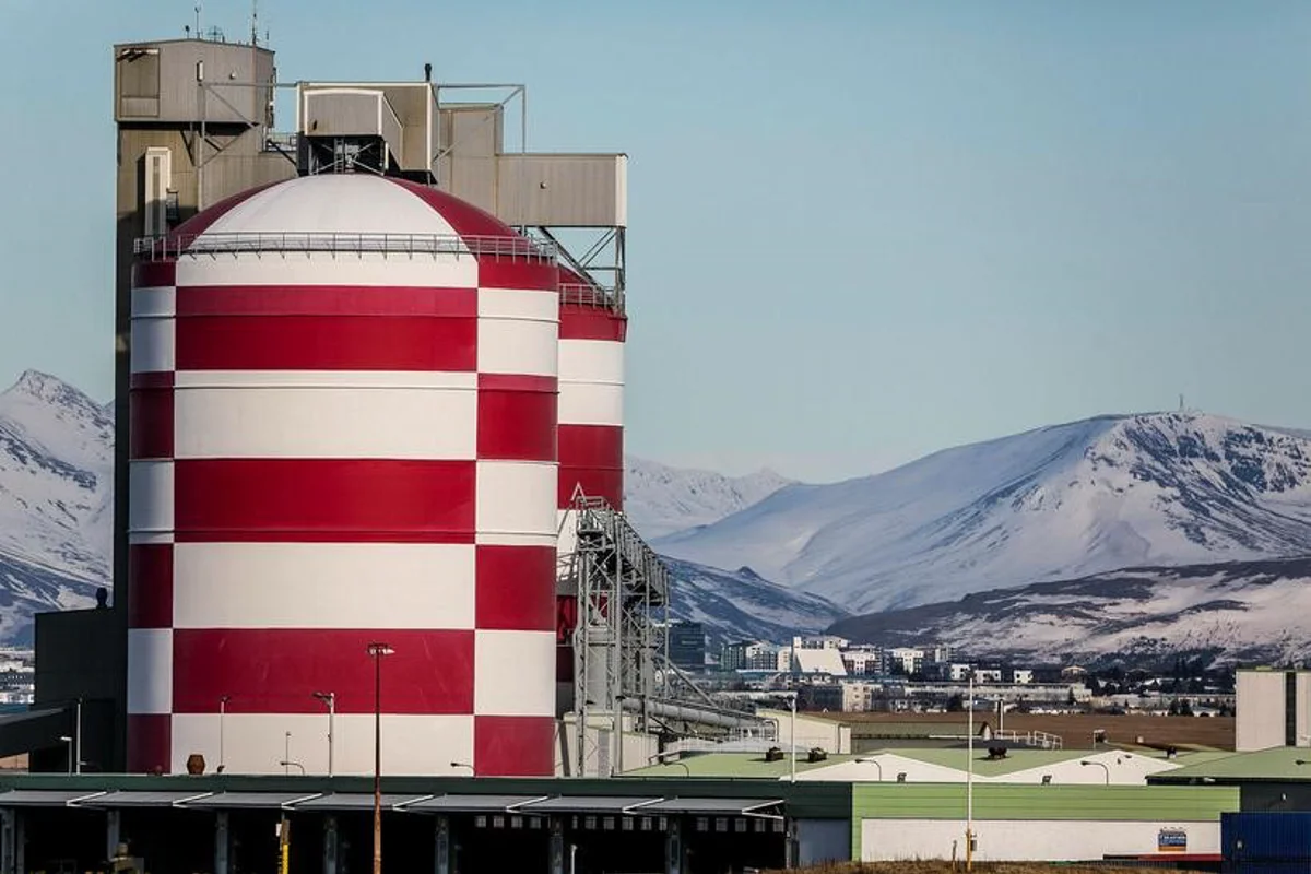 Rio Tinto’s Iceland Aluminium smelter staffs voted to strike