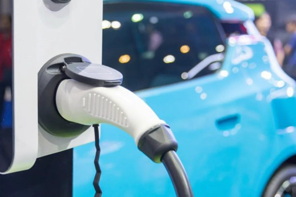 Indian Oil Corporation plans to launch aluminium-air batteries for EVs to help government achieve lower gas emissions
