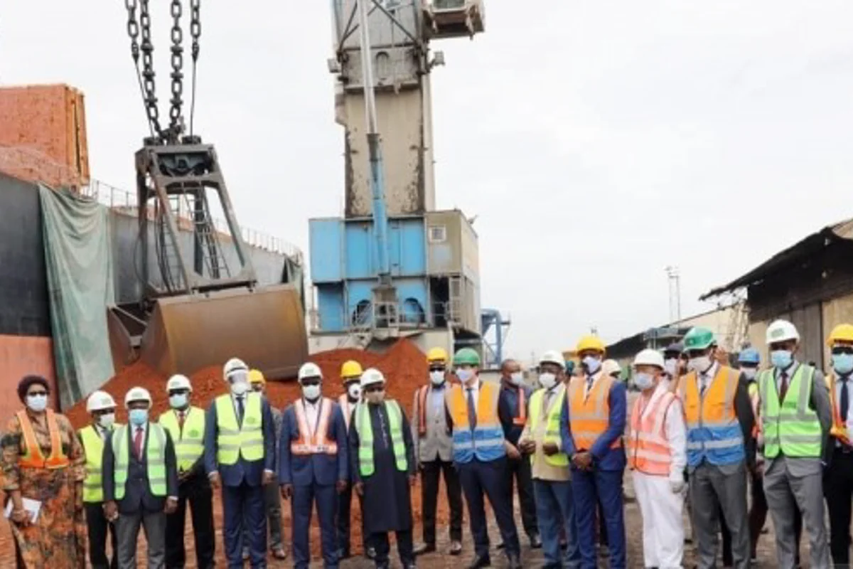 Ivory Coast: The Port of Abidjan floats its first shipment of Bauxite export to China