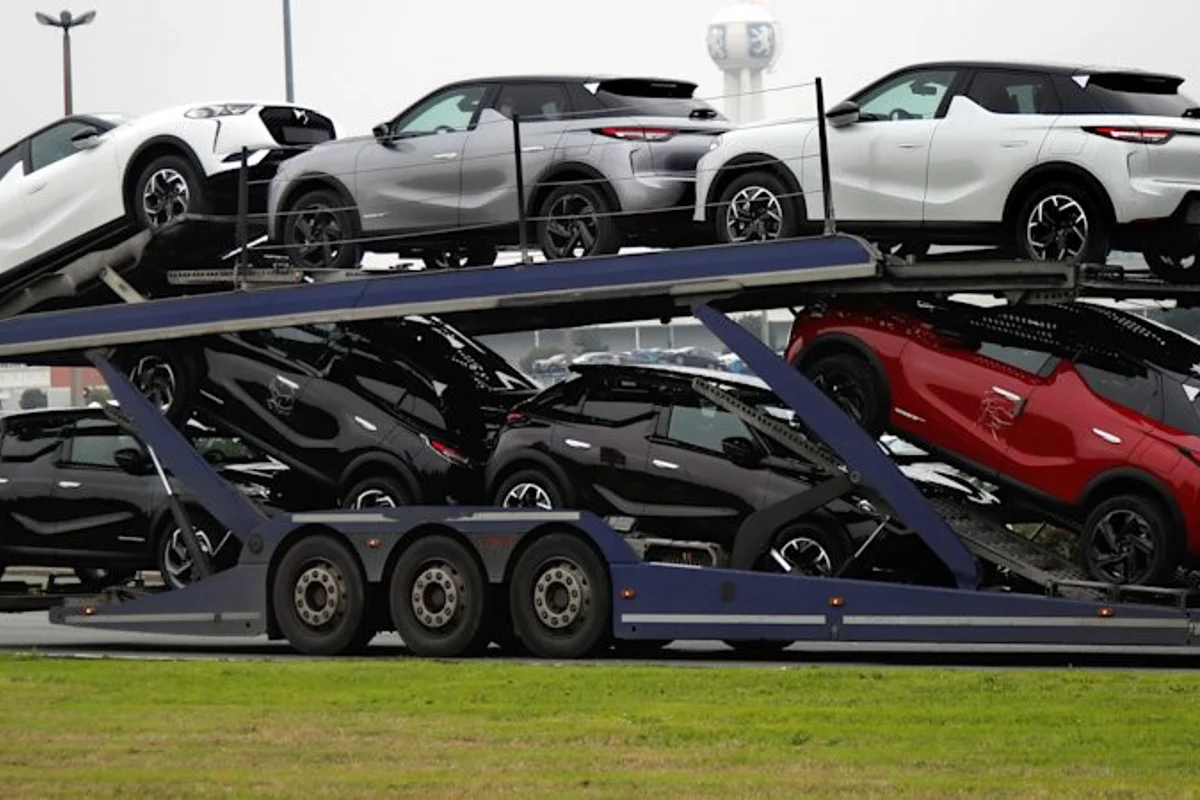 New-car sales in Europe record a plunge of 52% in March 2020
