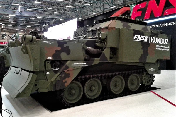 The FNSS Kunduz Combat Earthmover comes with Aluminium armoured Hull
