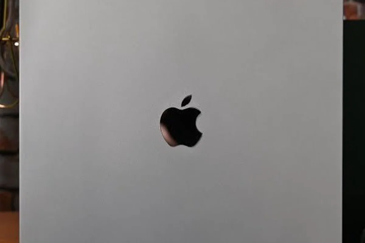 iPad Pro-2020 get set with Aluminium back and glass panels