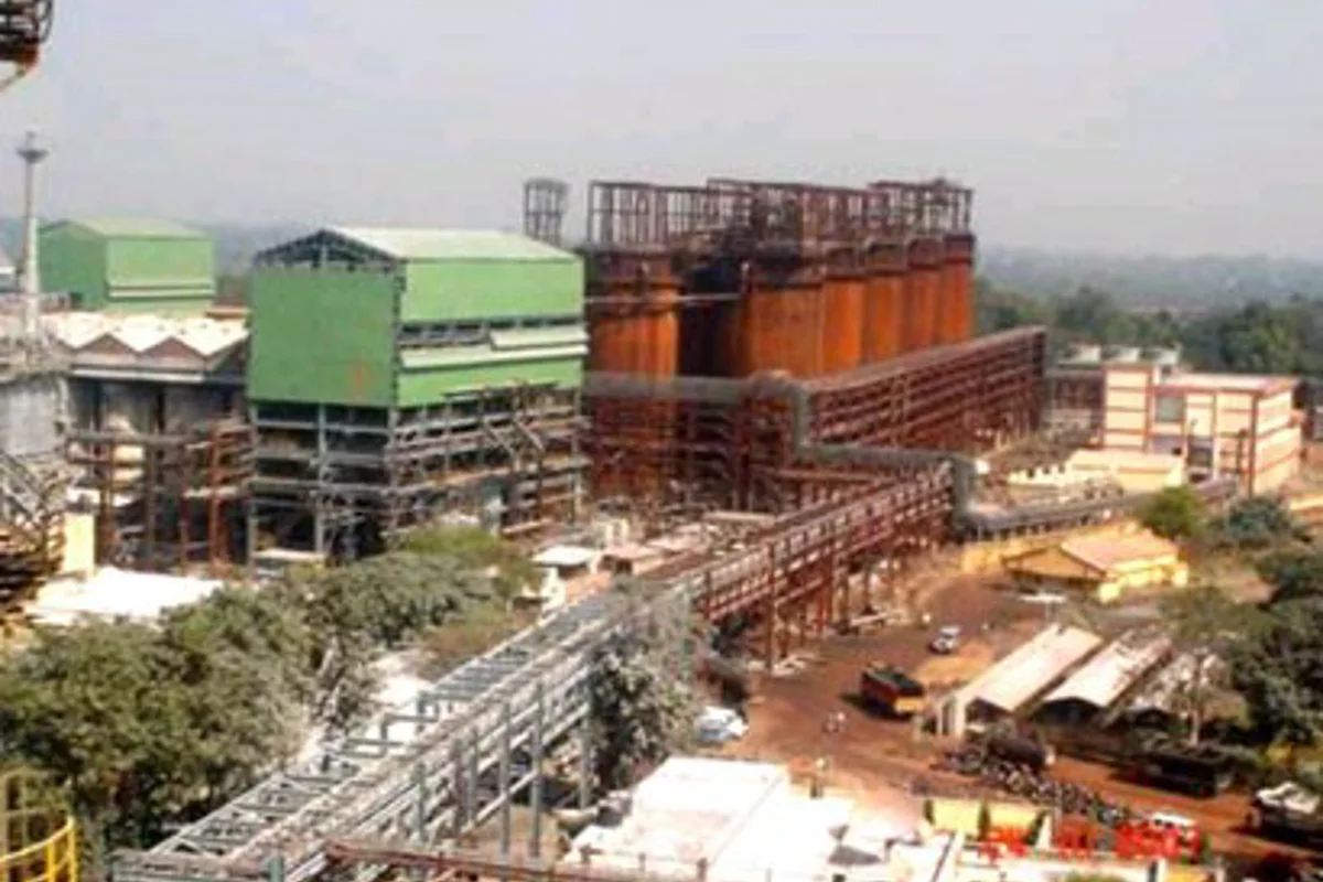 Hindalco temporarily suspends operations at its alumina refinery in Jharkhand on red mud spill incident