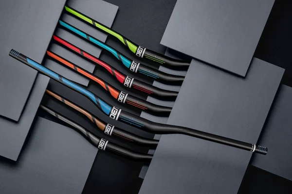 Deity launches full 35mm carbon and aluminium handlebar line