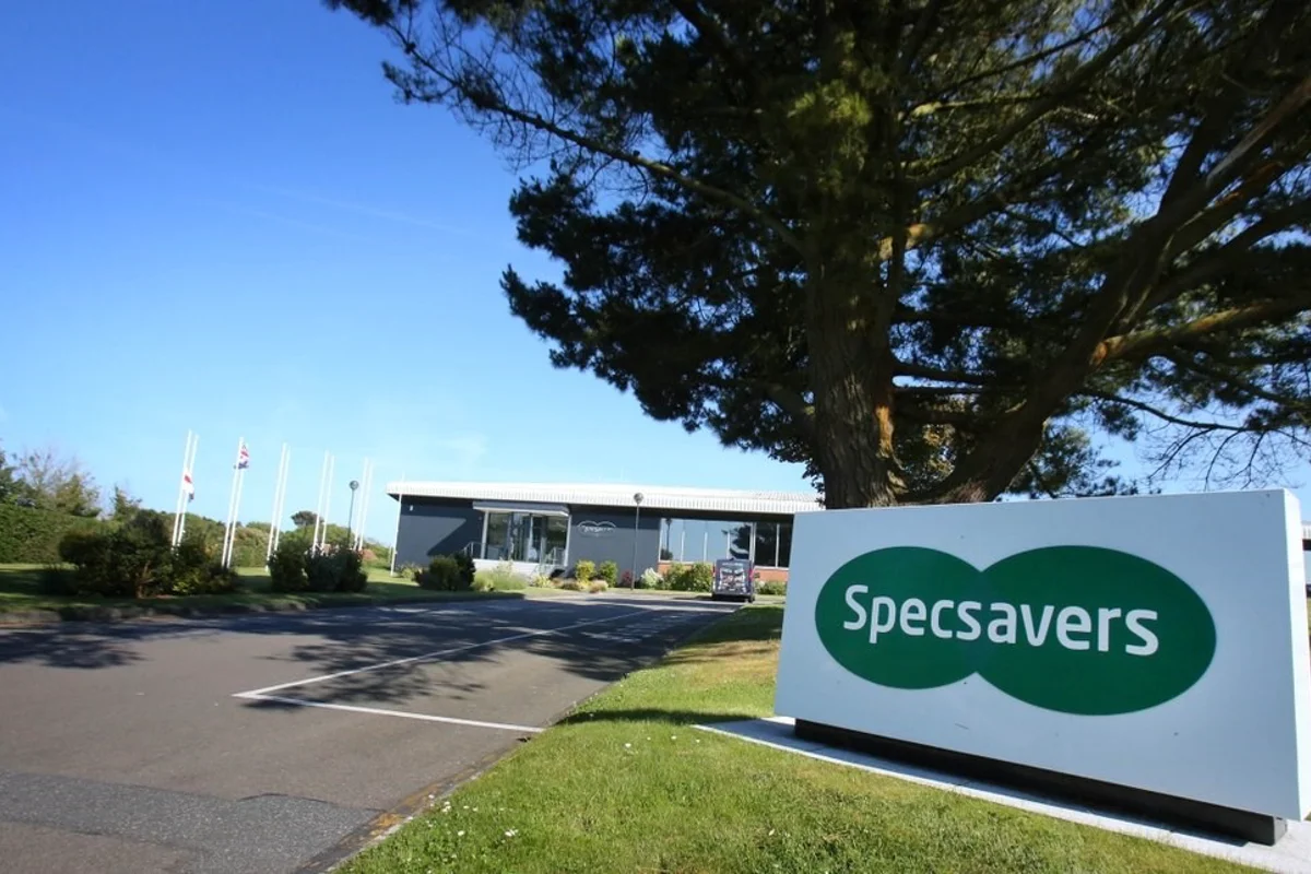 Aluminium manufacturing and installation firm AB Glass completes Specsavers contract in Guernsey