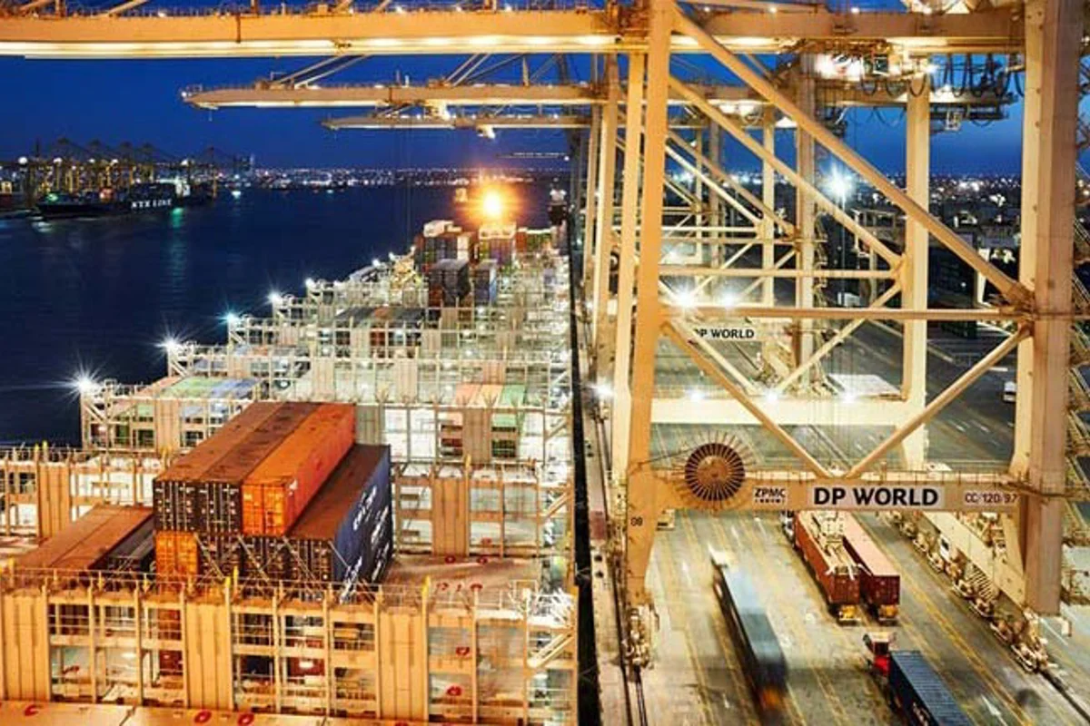 DP World, EGA sign deal to boost aluminium exports
