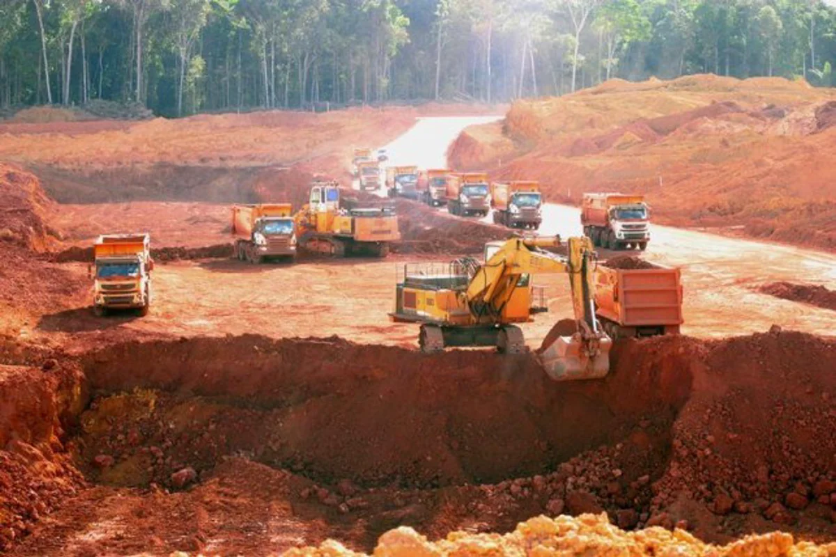 Guinea President reshuffles government overnight on the face of repeated strikes at Bauxite mines