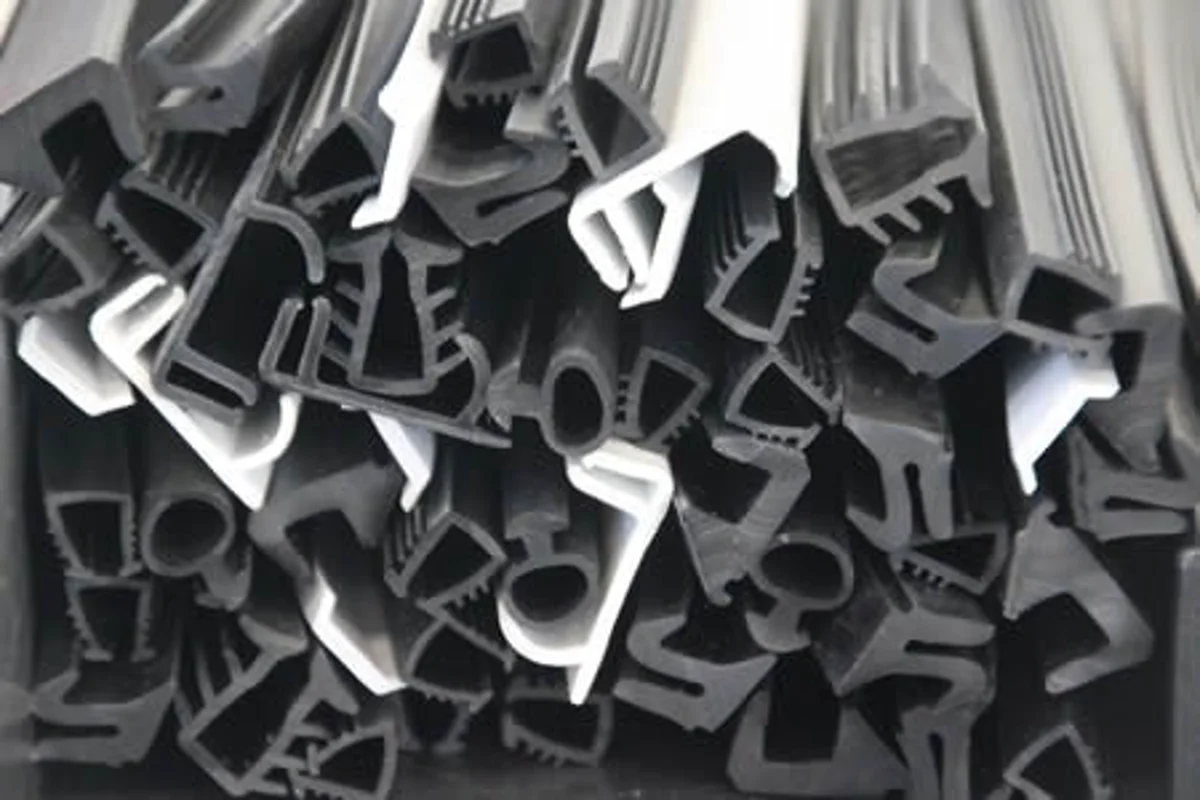 Flexible extrusion specialists launch high-performance aluminium bi-fold lock-housing mechanism and cover