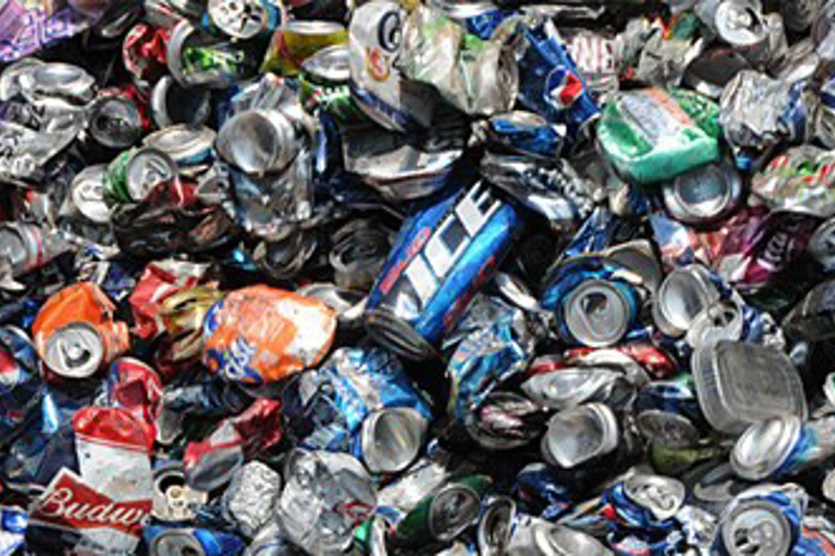 Emirates Environmental Group collects 4,000 kg of aluminium cans for recycling