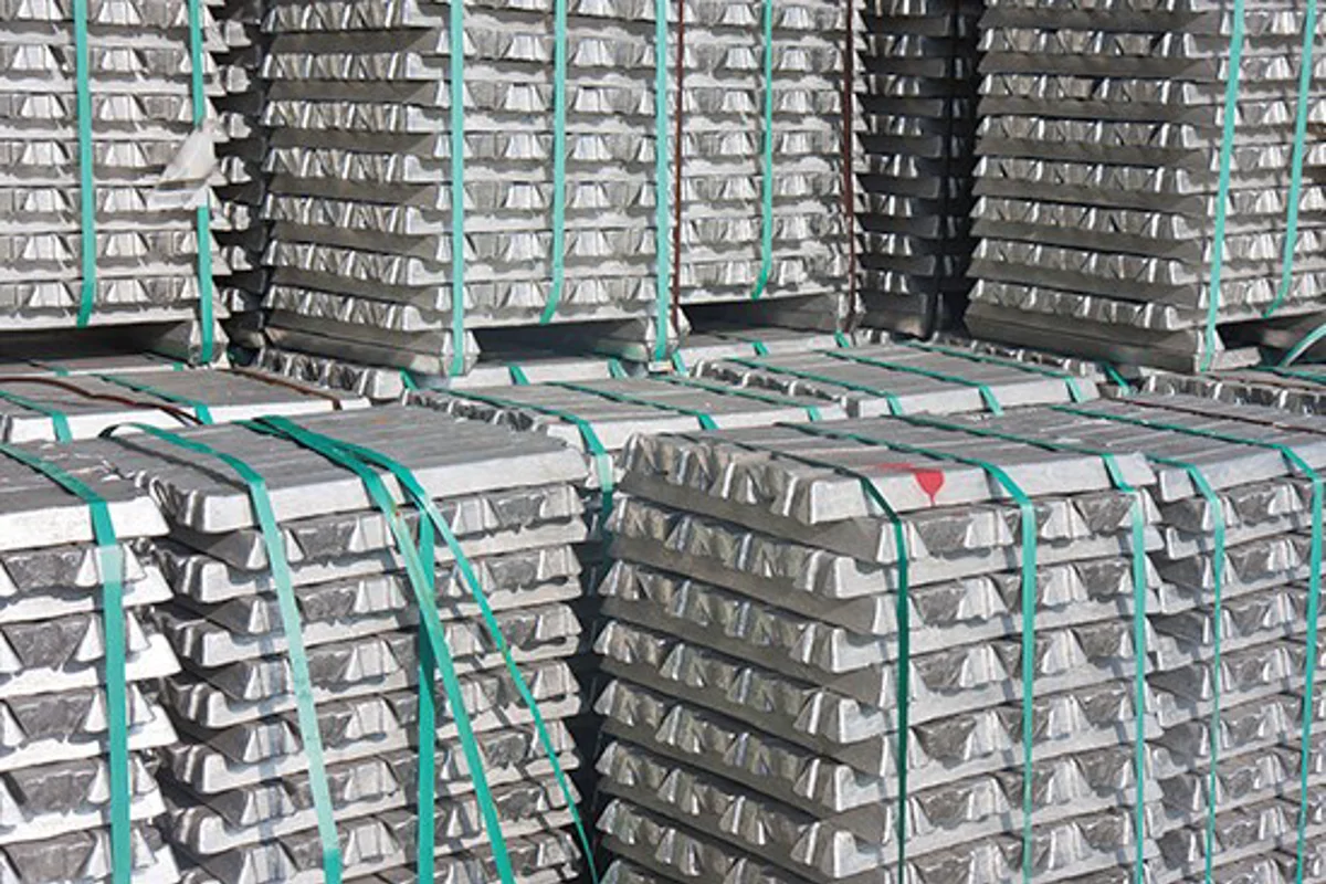 Largest LME aluminium delivery in 4 years to swing spreads back into contango- an excerpt