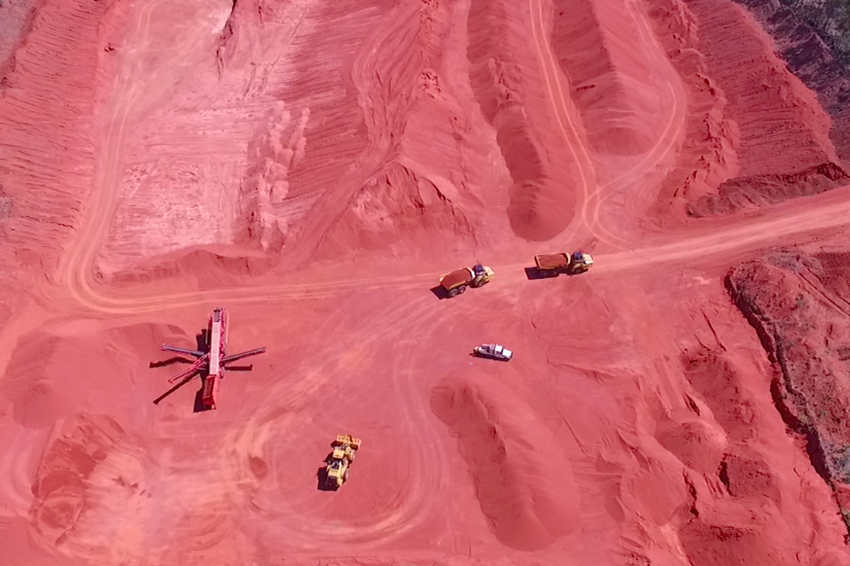 Metallica Minerals posts an update on Urquhart bauxite mining lease