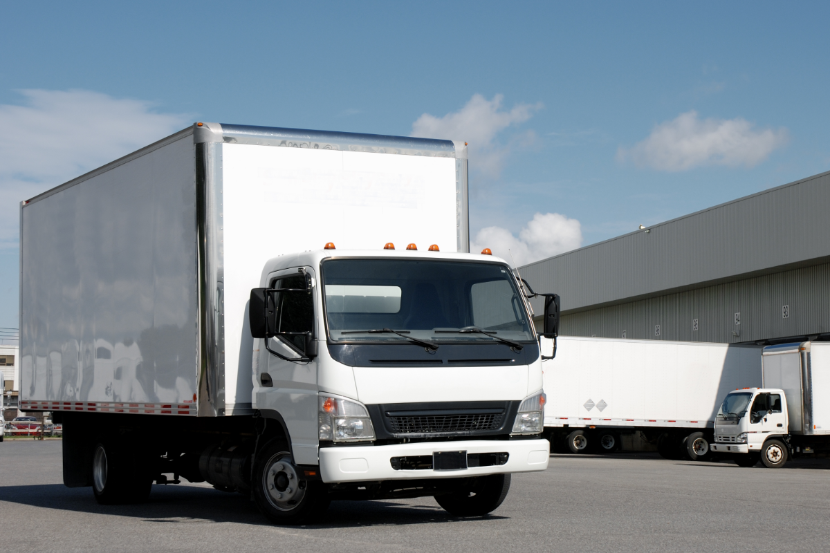 Guizhou Aluminum Plant's diesel anode transport vehicle passes inspection, ships to Kazakhstan