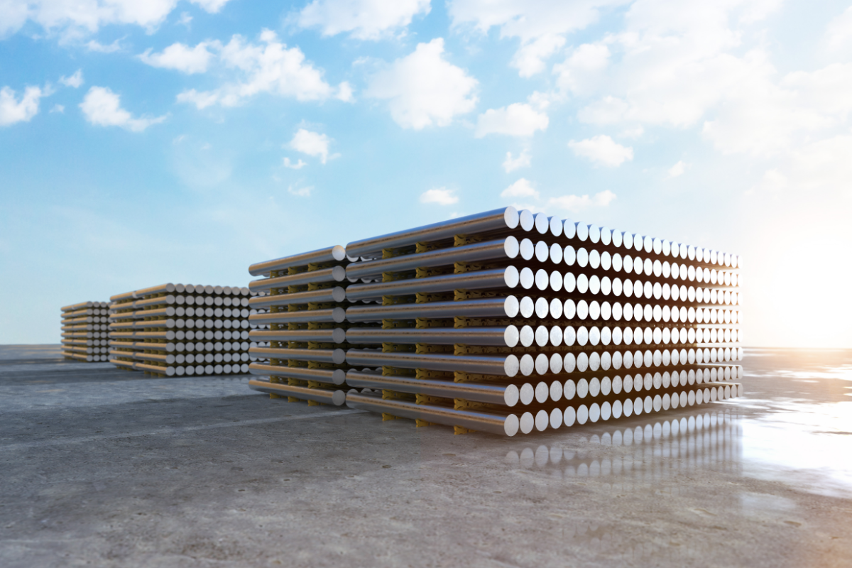 LME aluminium price rises above 1%; stocks slip to 244,100t on September 14
