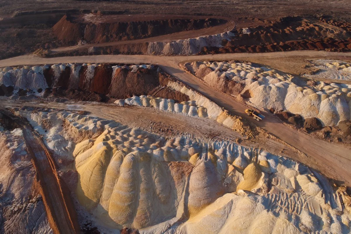 Saudi Arabia identifies 114m tonnes of rare-earth and uranium-bearing ore in Madinah
