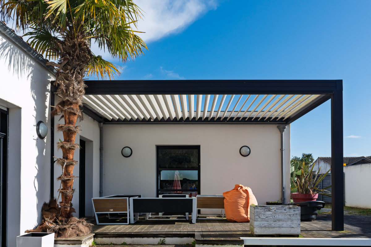 Elyam Alum highlights growing demand for modern aluminium pergolas and year-round outdoor spaces