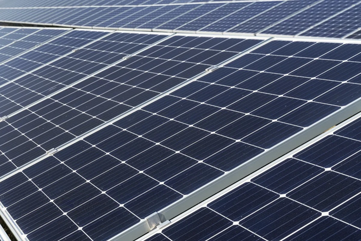 Aluminium fins and discarded plastic bags improve solar panel output by 11.6% in laboratory test